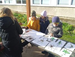 1764582804167 1764582804167